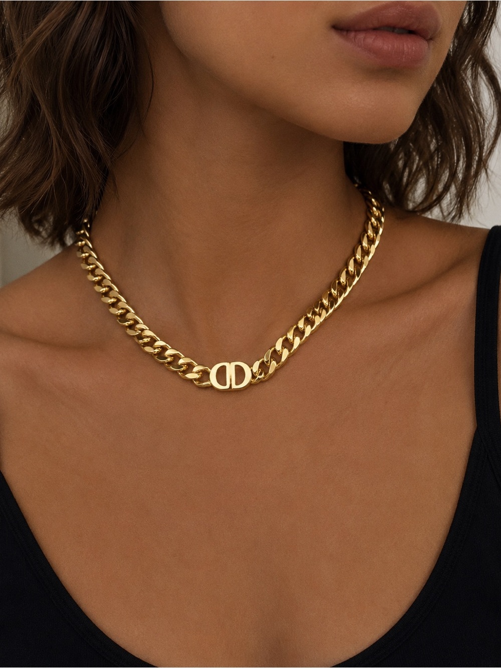 Luxury Gold Tone Chunky Cuban Link Necklace with Interlocking Pendant NWOT